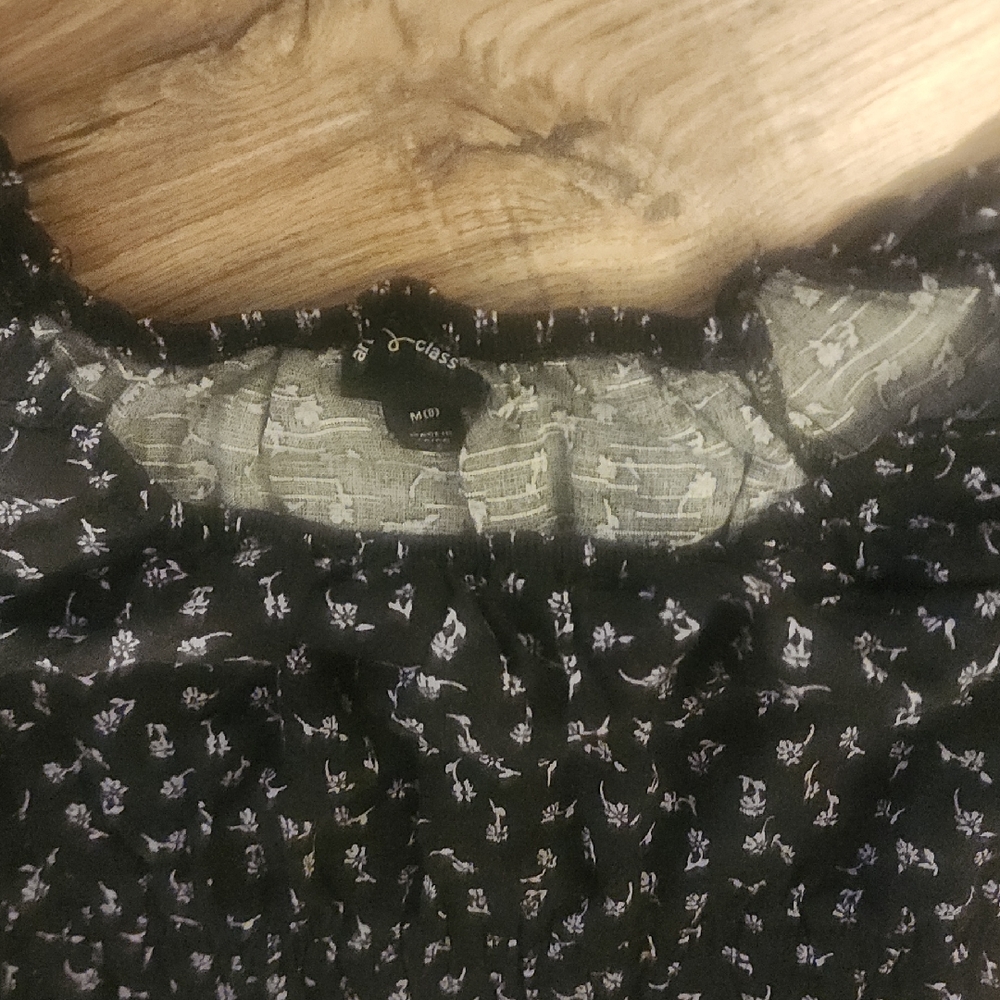Art Class Black and White Patterned Cropped Shirt